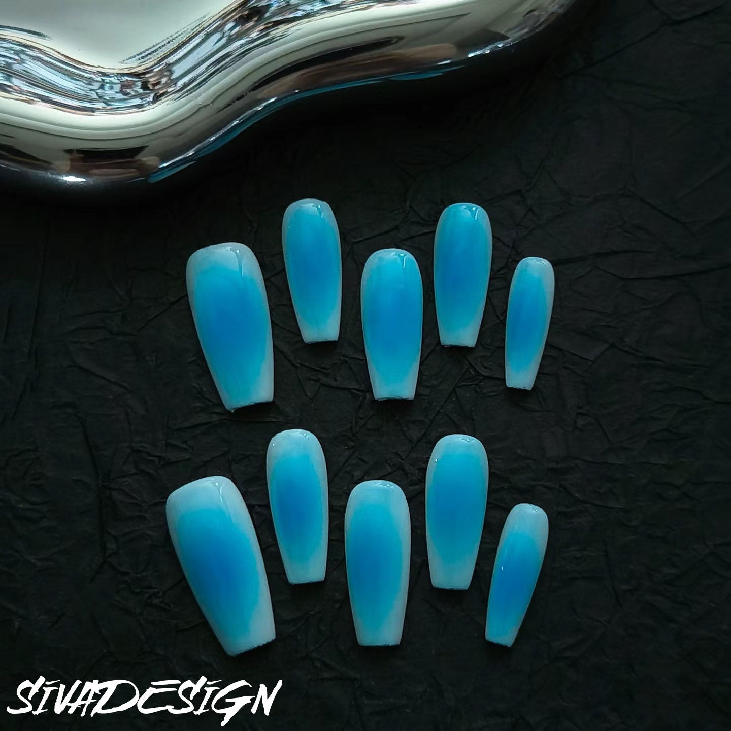 Siva Nail, Fading Ocean, Gradient Blue Handmade Press on Nails