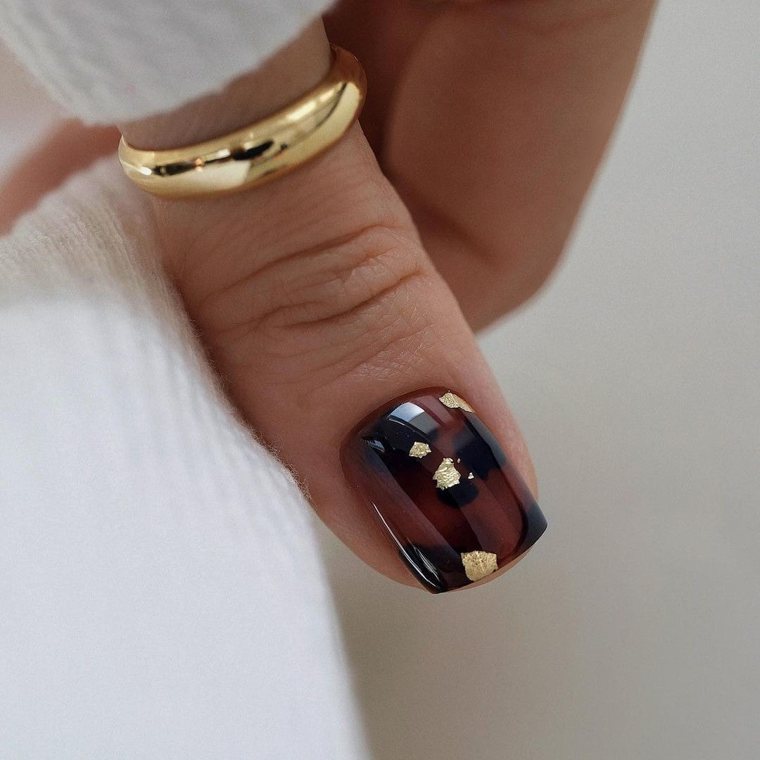 Siva Nail, Vino Luxe, Glam Gold Accents, Handmade Press on Nails