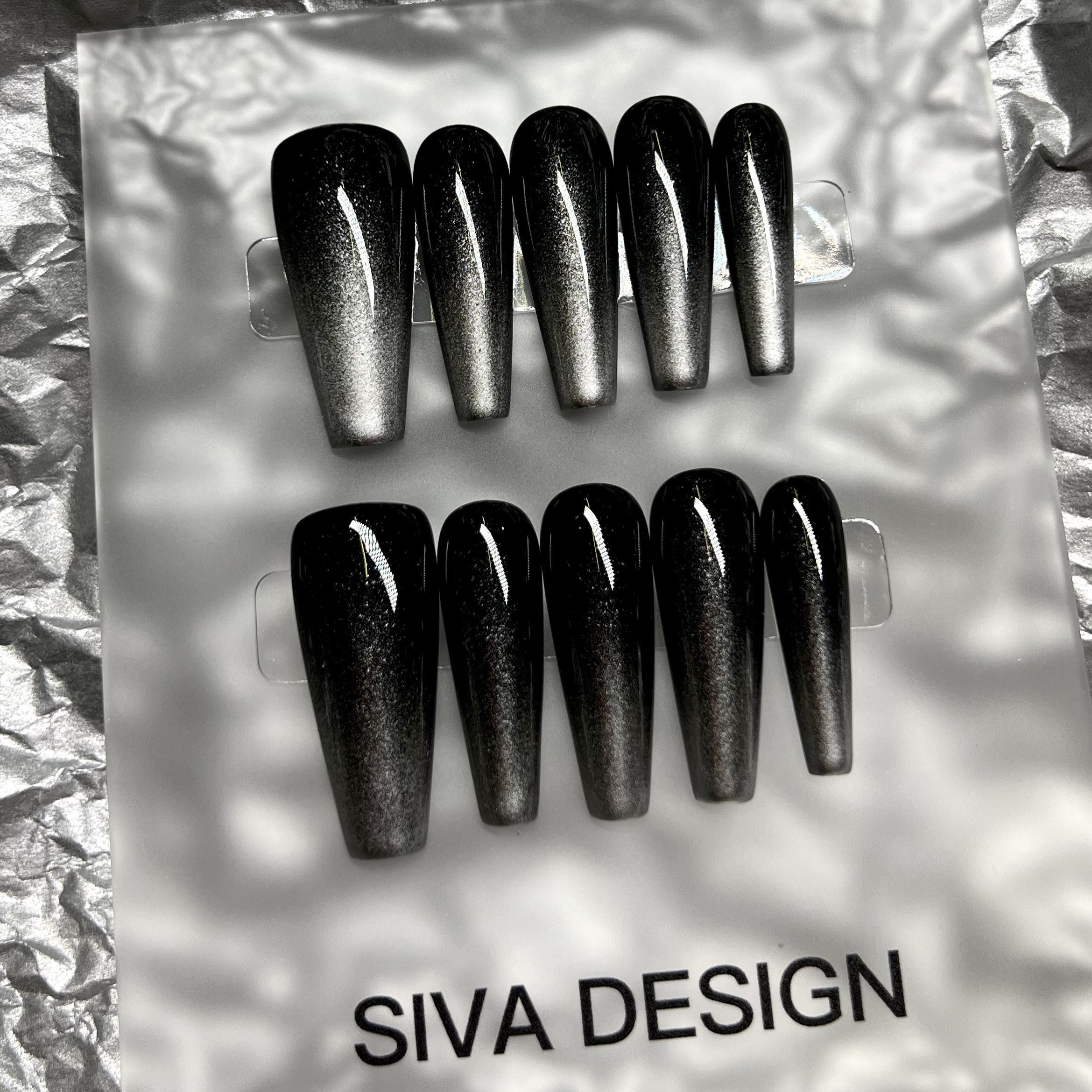 Siva Nail, Fade (Silver), Simple Winter Ombre, Handmade Press on Nails