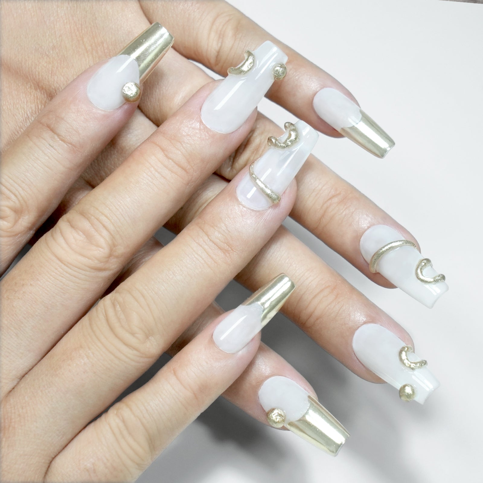 siva-nail-metallic-flow-futuristic-handmade-press-on-nails-4a9e5b63103fe4c93f526bc4751a7f7c