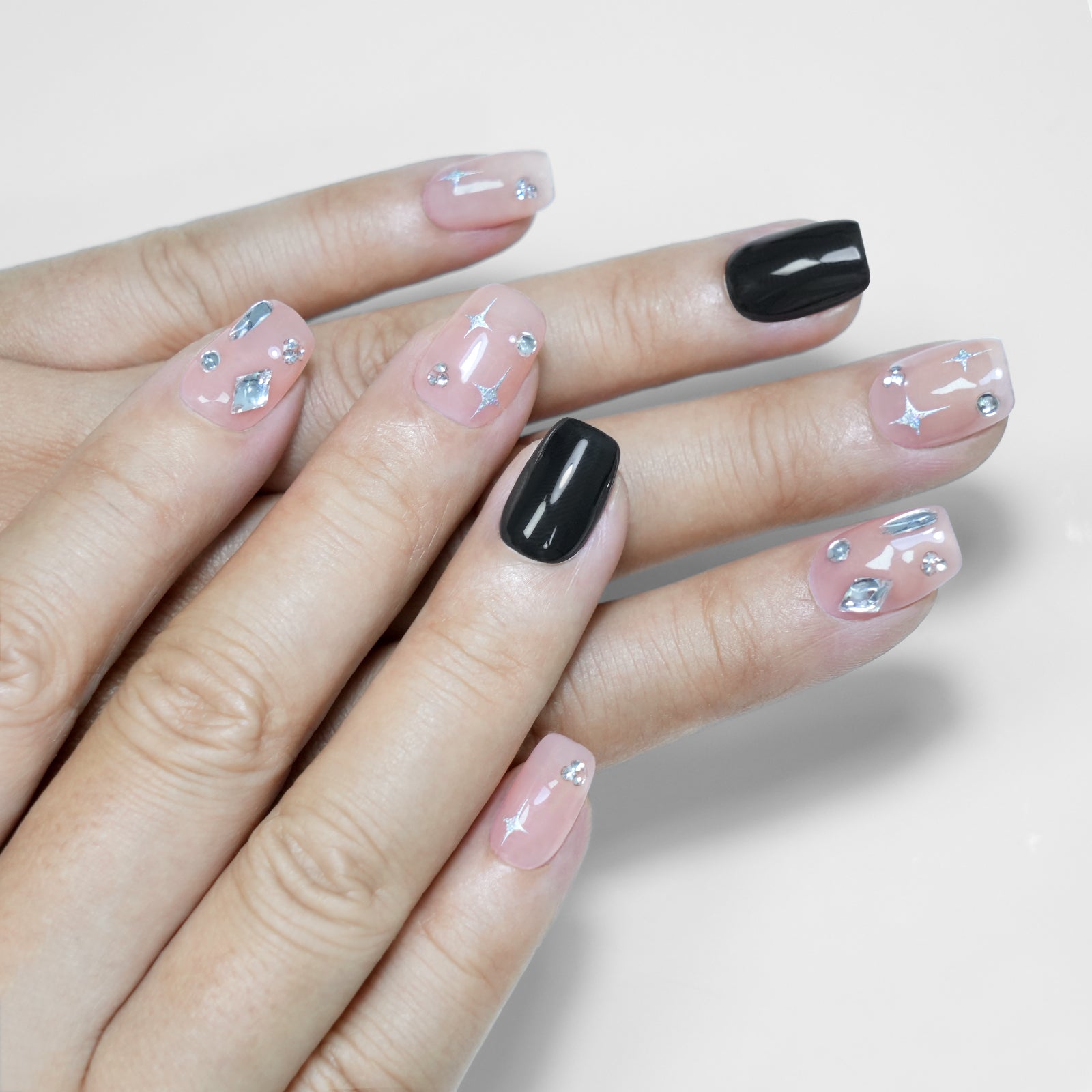 faraway-f753b44cedde2ca369898fe76a3e6a0d